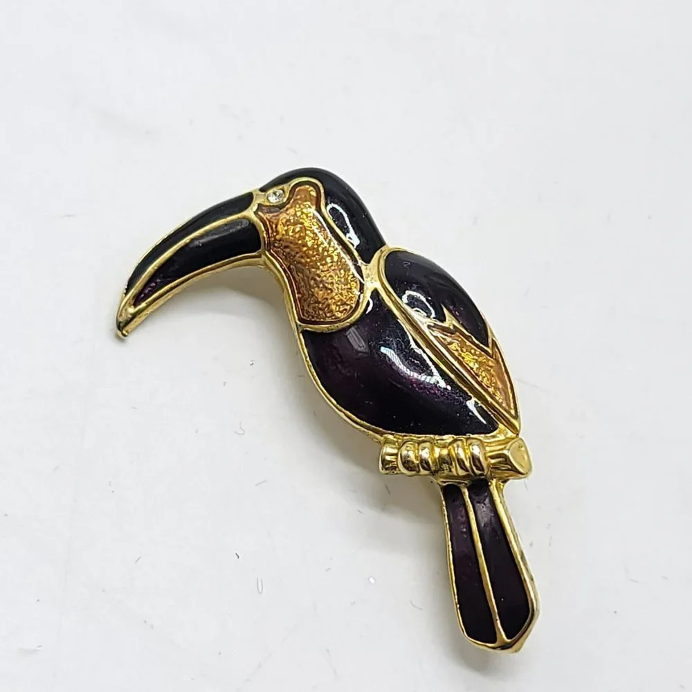 Gold Tone Purple Gold Enamel Rhinestone Eye Toucan Brooch Pin Vintage